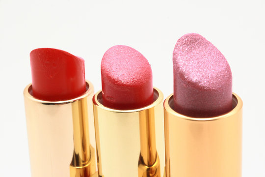 Vertical lipsticks