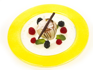 schoko mousse in himbeer charlotten tulpe