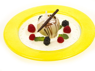 schoko mousse in himbeer charlotten tulpe