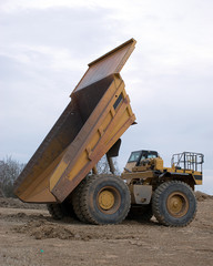 Obraz premium Vertical shot of dump truck