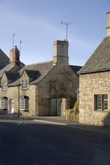 Fototapeta na wymiar A street in chipping campden cotswolds 