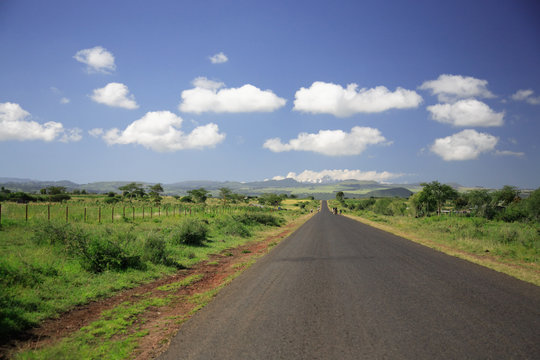 Straight Road to Mount Kenya