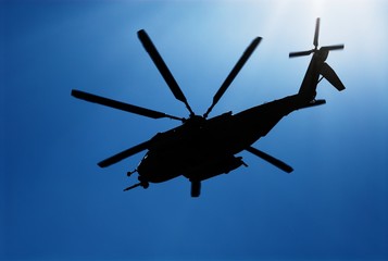 Fototapeta na wymiar Helikopter w szkoleniu