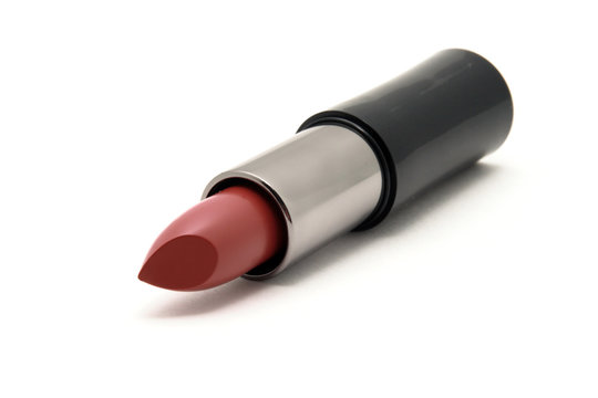 Diagonal red lipstick in a black tube