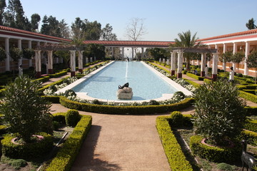 Upscale Villa in Southern California © Thomas Barrat