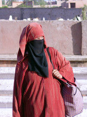 esperando el autob&uacute;s