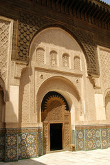 Fototapeta na wymiar Patio na Ben Youssef Medrassa w Marrakeszu