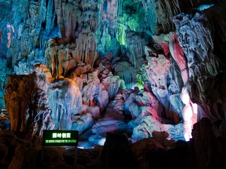 Fotobehang Flute cavern in Guiling © Jgz