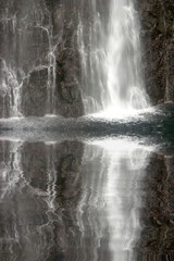 Fototapeta na wymiar cascade à l'île de la Réunion