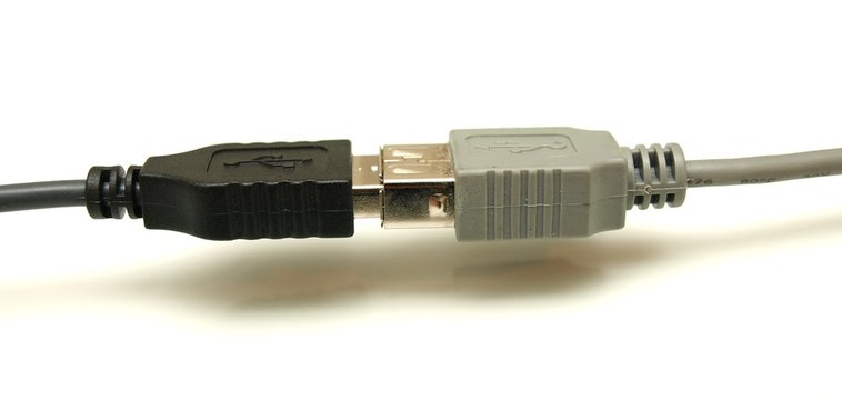 USB connect&eacute;