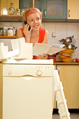 Woman chatting about her new dishwasher