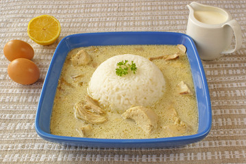 Chicken stew with cream, eggs and lemon juice