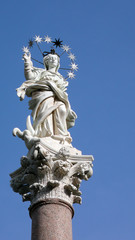 Obraz premium Maria auf der Säule