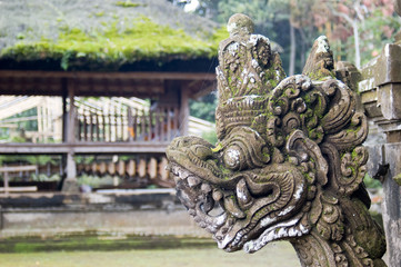 Tempelfigur II