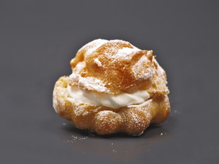 leckere windbeutel mit vanillecreme