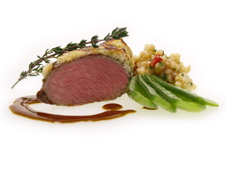 zarter lammrücken mit perlgraupen/gersten risotto