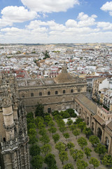 Innenhof Kathedrale in Sevilla, Giralda,  Andalusien
