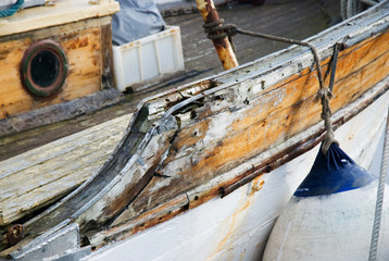 Details alter Boote