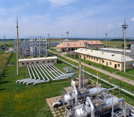 Gas storage and extraction from underground storage 
