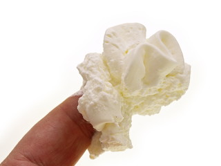 unvergesslicher süßer sahne von der fingerspitzen