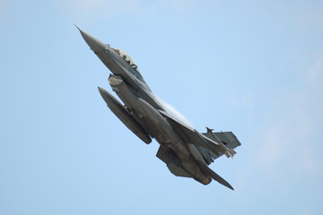 F-16 Fighting Falcon