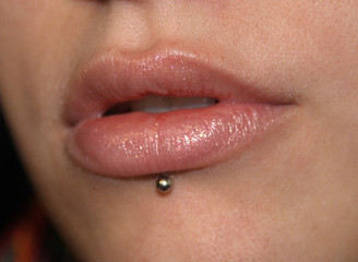 Piercing labret