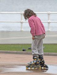 Niña en patines