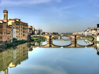Fototapeta na wymiar Michelangelo most w Florence hdr