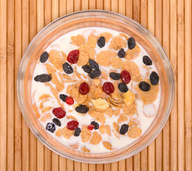 Cereal with raisins and dried fruits