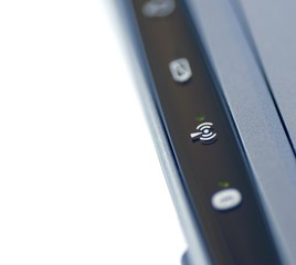  	ordinateur - pc portable avec wifi