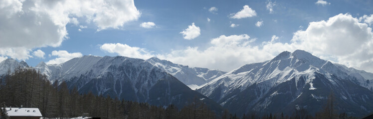 Fototapeta na wymiar Winterpanorama aus Tirol