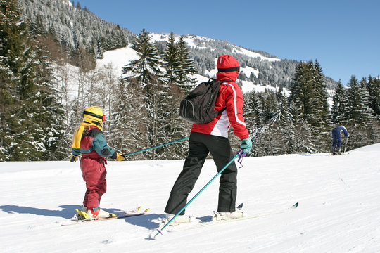 Ski mère et enfant