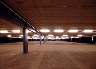 Empty parking lot with leading line