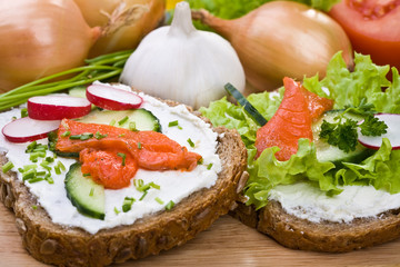 Healthy sandwich- whole grain bread, vegetables