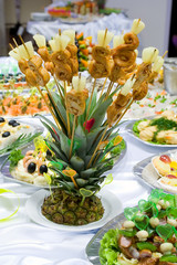 Catering buffet style - pineapple 