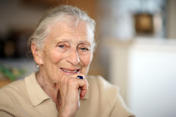 Happy senior woman portrait - 6905127