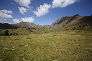 Fototapeta na wymiar peric-camporeils - pyrenees orientales
