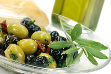 Antipasti mit Oliven