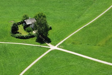Haus mit vielen Zufahrten
