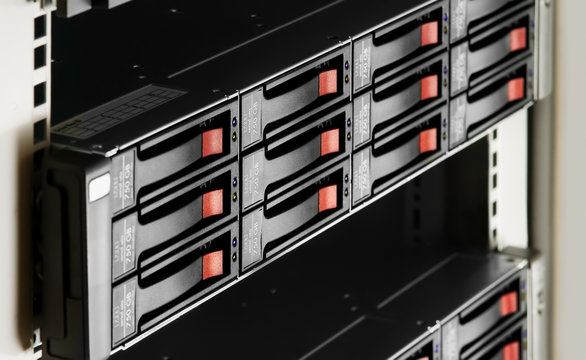 rack-mounted disk array