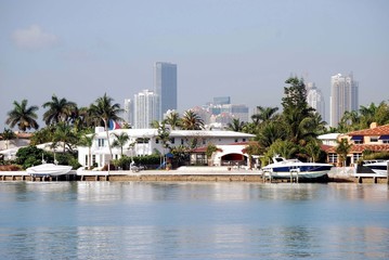 Fototapeta na wymiar Widok Dilido Wyspa Miami Beach