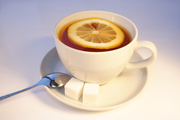 Black tea with lemon and sugar