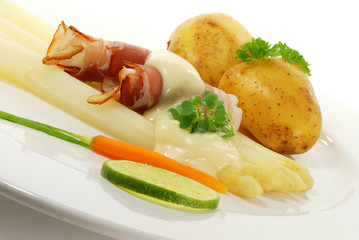 Frische Spargelplatte