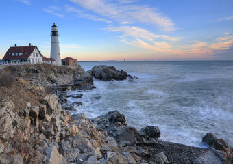 Fototapeta na wymiar Fort Williams Lighthouse