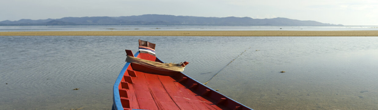 "Barque Images – Browse 112,415 Stock Photos, Vectors, and Video ...