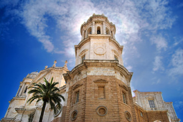 Fototapeta na wymiar Torre de Catedral de Cádiz