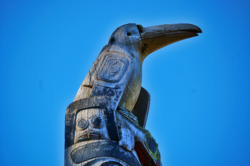 Raven totem