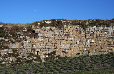 Mur de la citadelle de Besançon