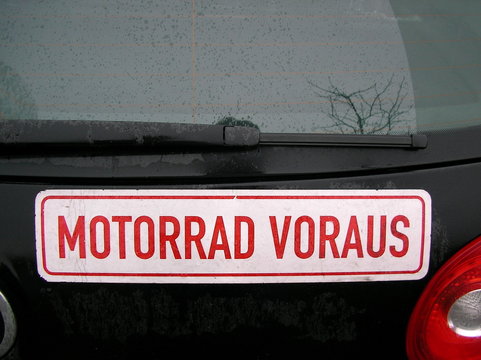 Zweirad voraus