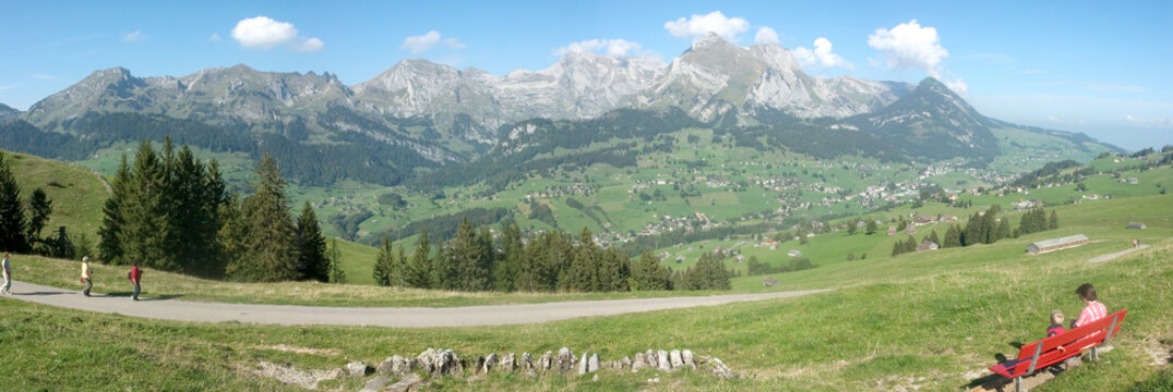 「Toggenburg」の画像 3,491 件の Stock 写真、ベクターおよびビデオ Adobe Stock